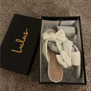 NEW IN BOX lulus Dorothea heel